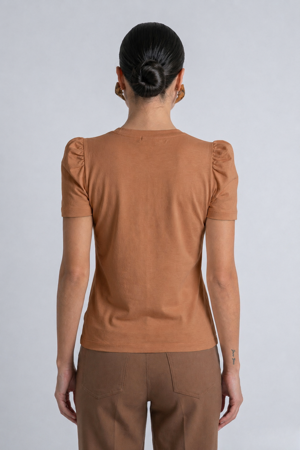 Camiseta Manga Bufante Gola O Caramelo