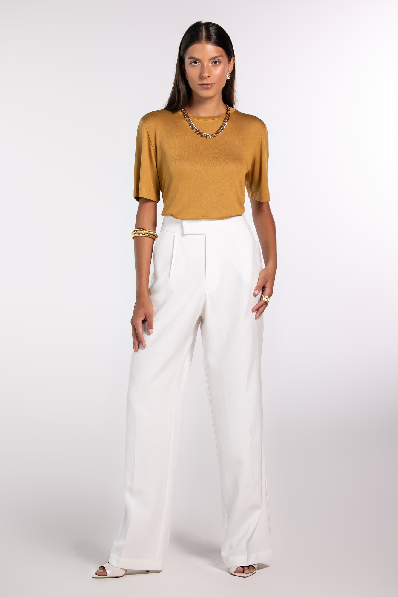 Camiseta Modal Moon Relax Gola O Bege