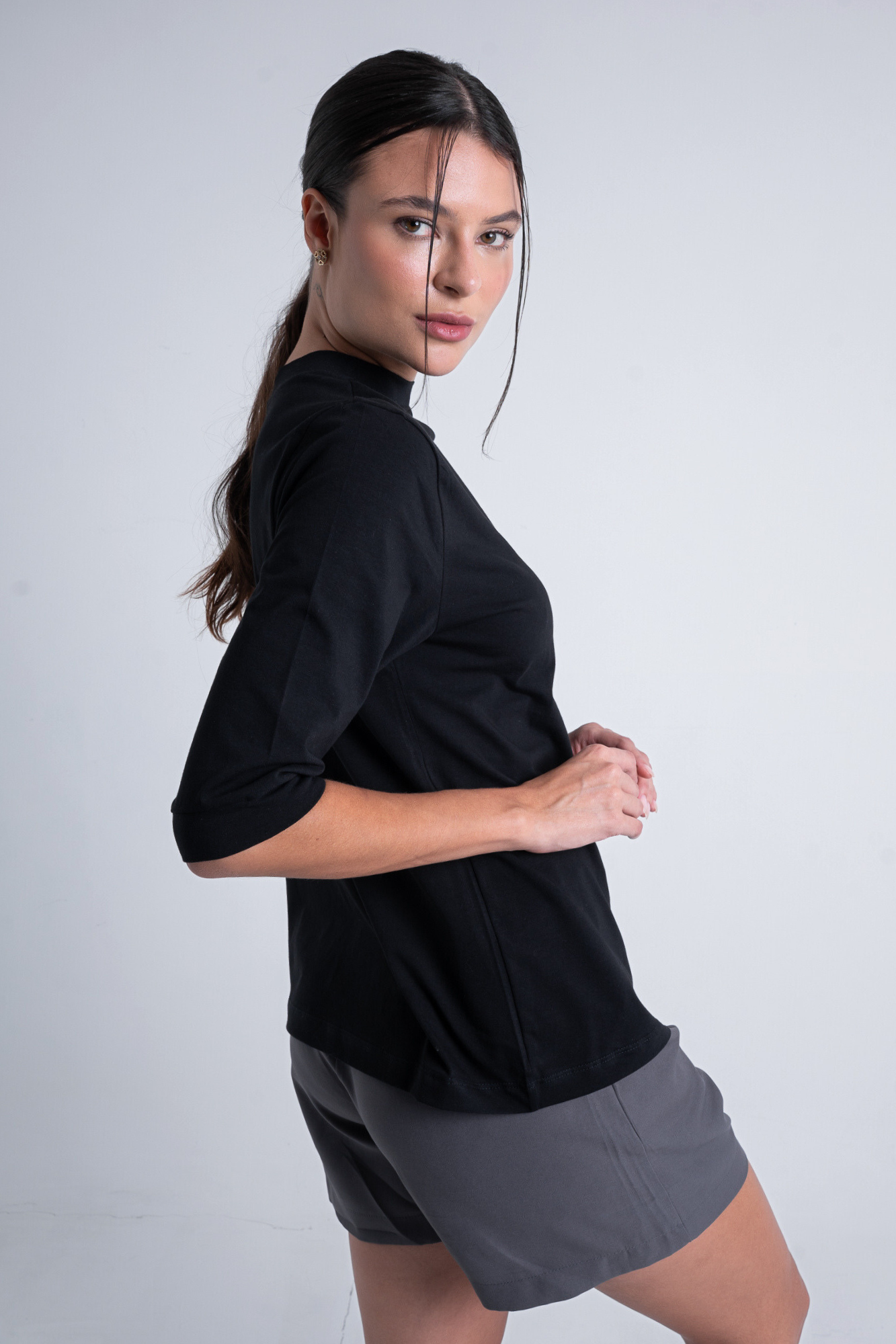 Camiseta Moon 3/4 Gola Média Preta