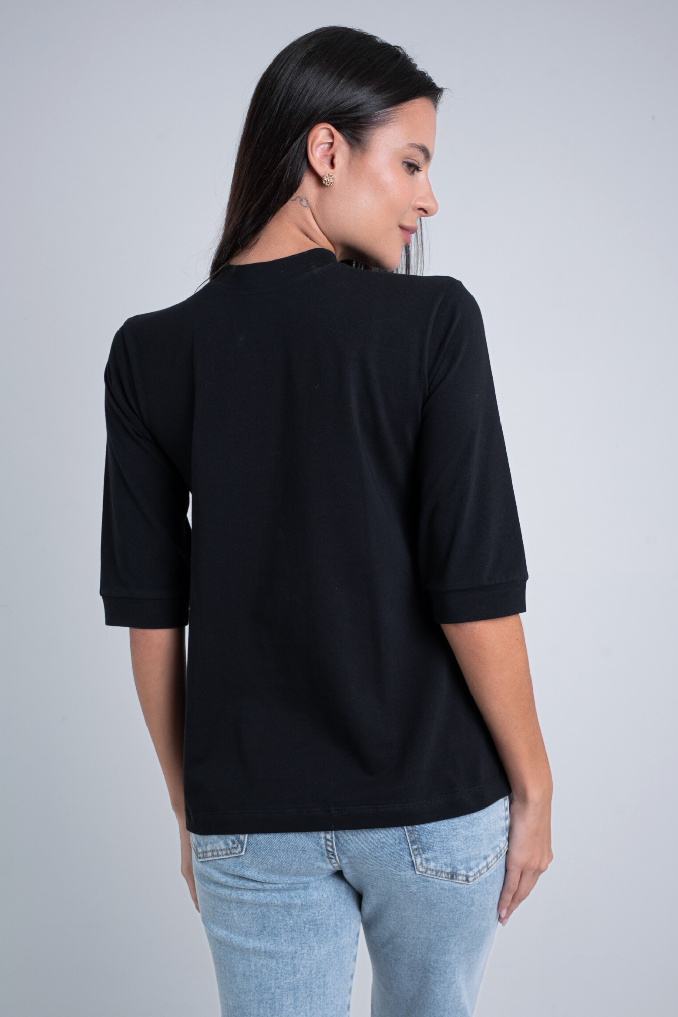 Camiseta Moon 3/4 Gola Média Preta