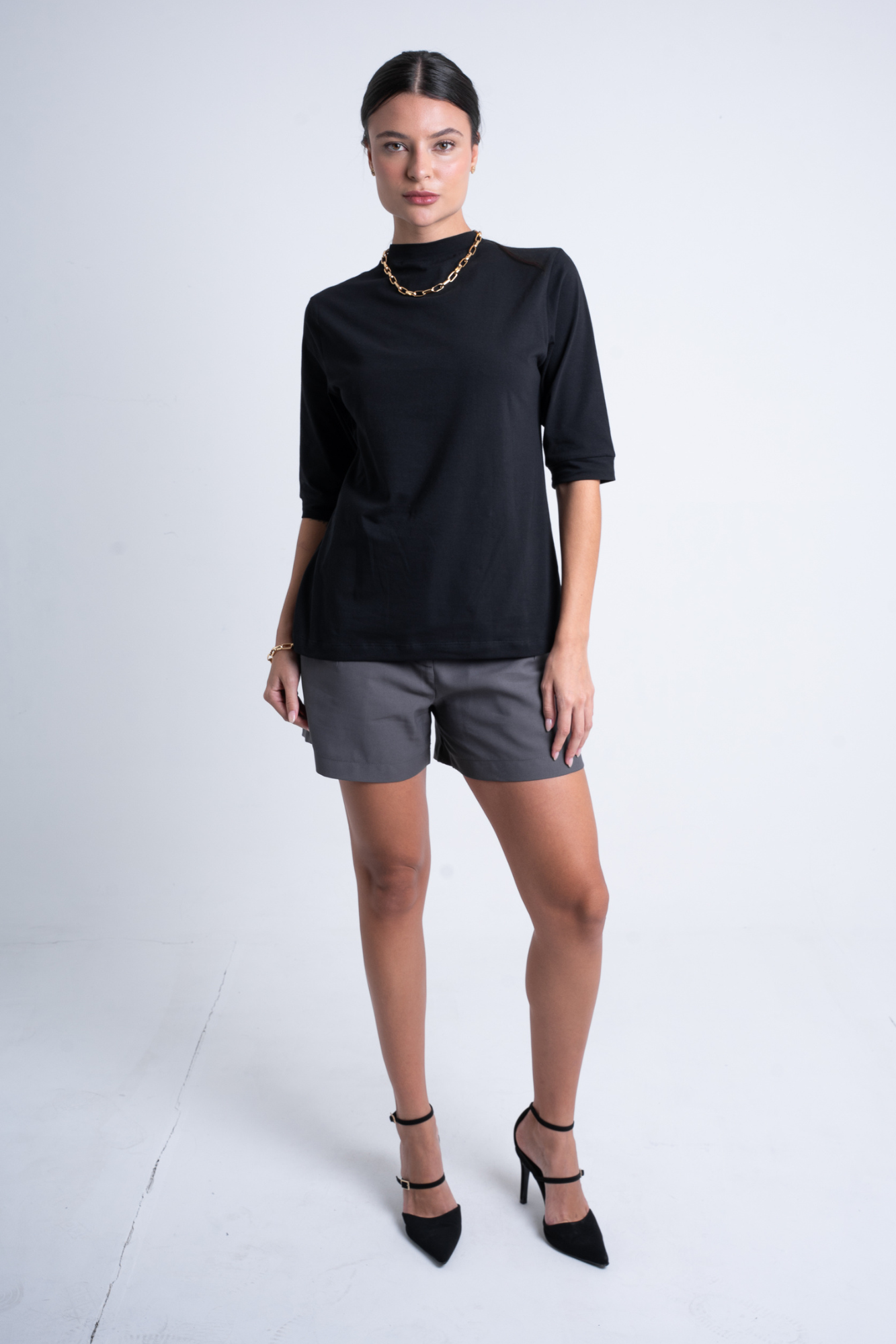 Camiseta Moon 3/4 Gola Média Preta