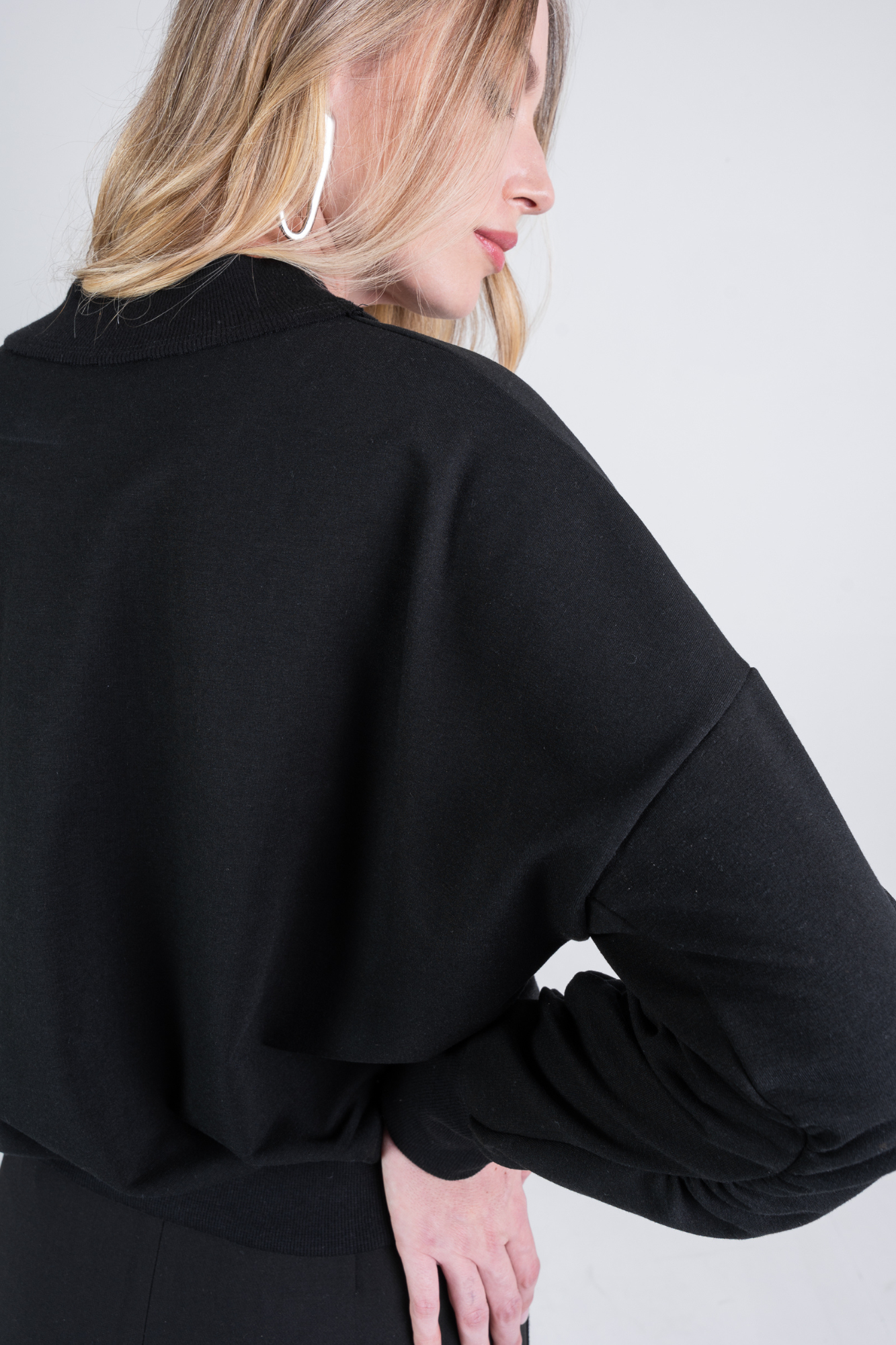 Moletom Moon Manga Franzida Preto