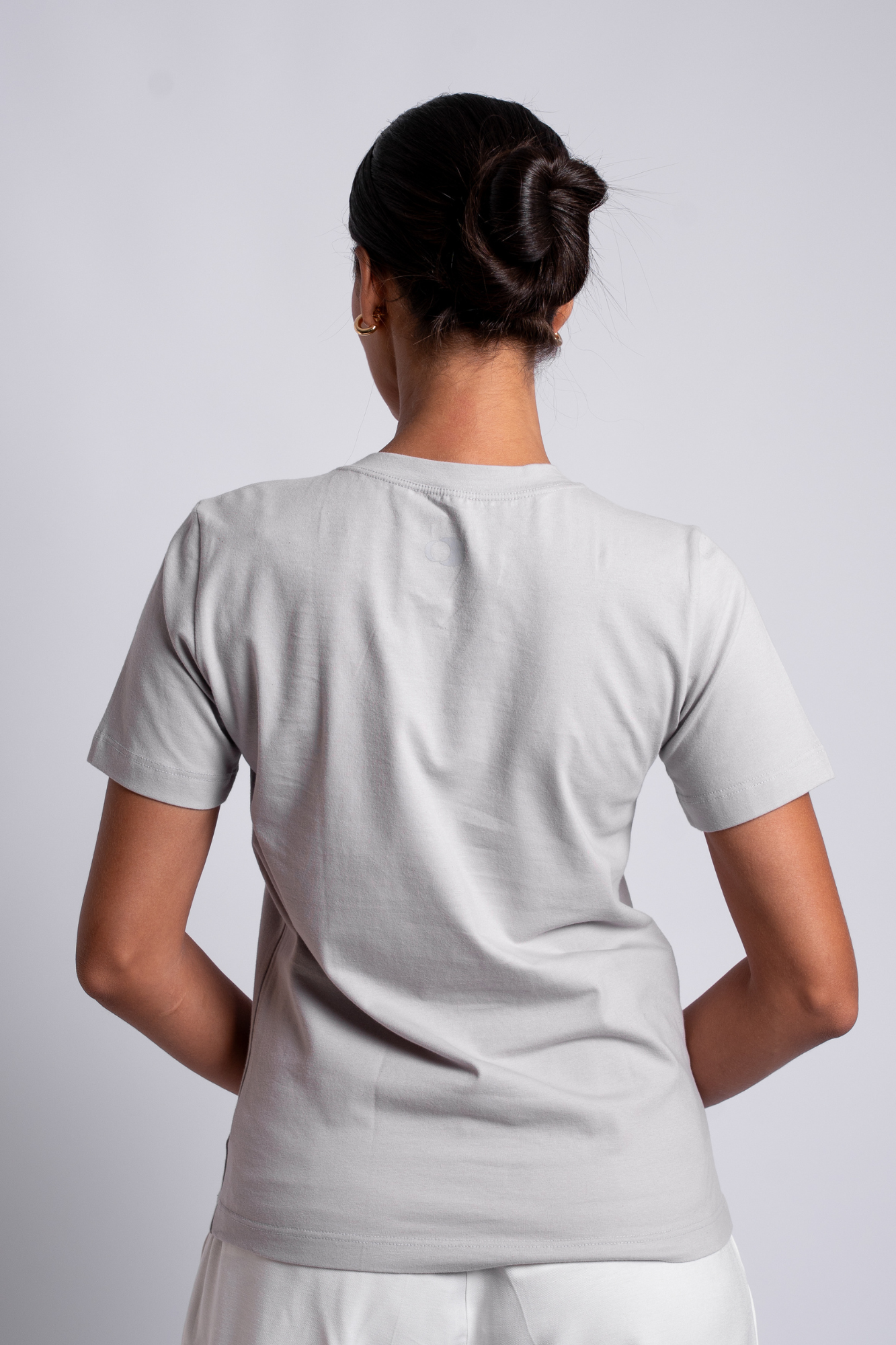 Camiseta Lisa New Moon Gola O Cinza