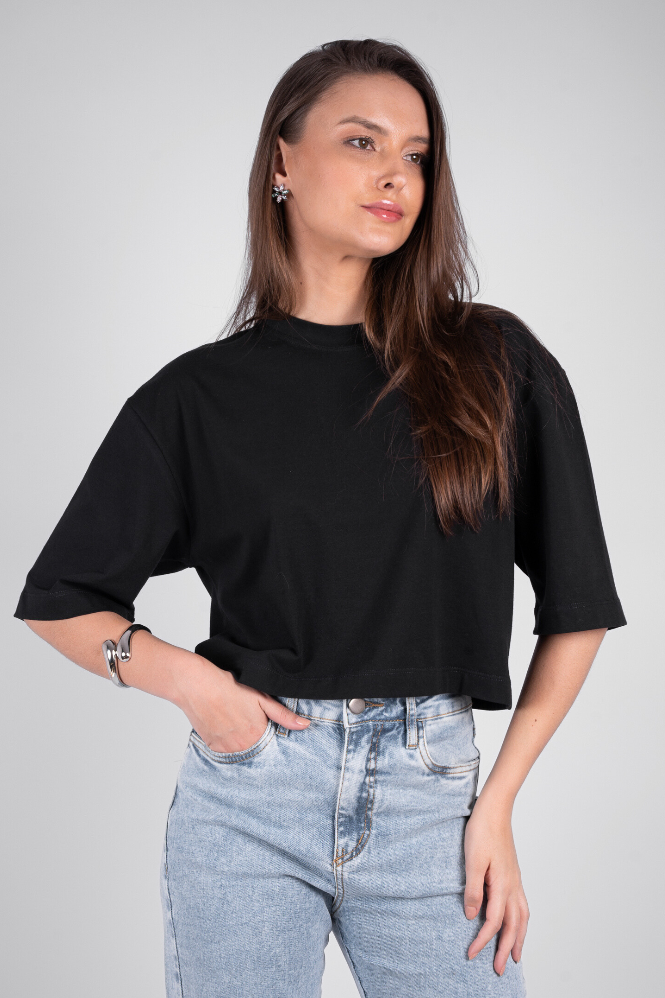 Camiseta Cropped Moon Gola O Preta