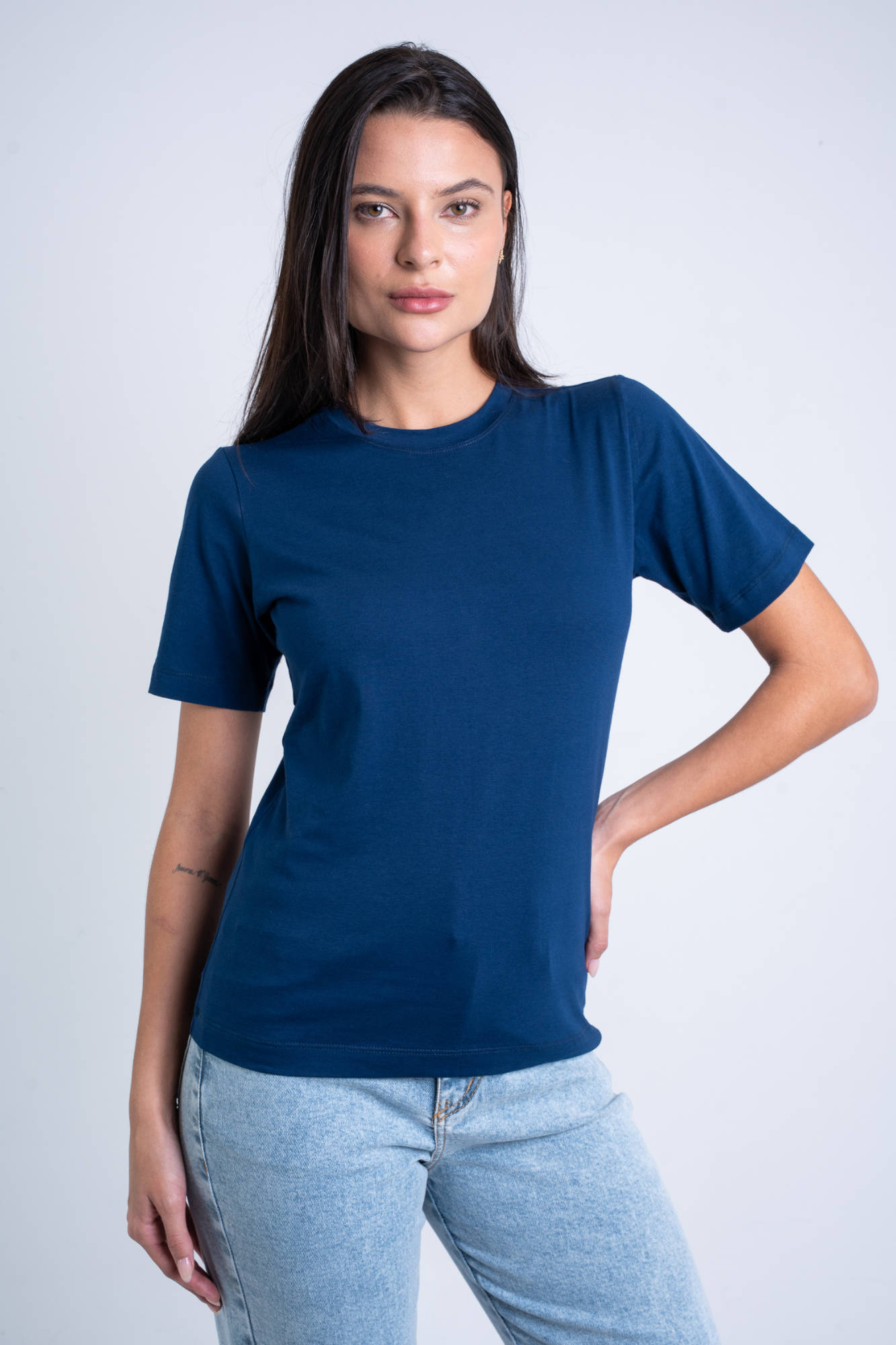 Camiseta Lisa New Moon Gola O Marinho