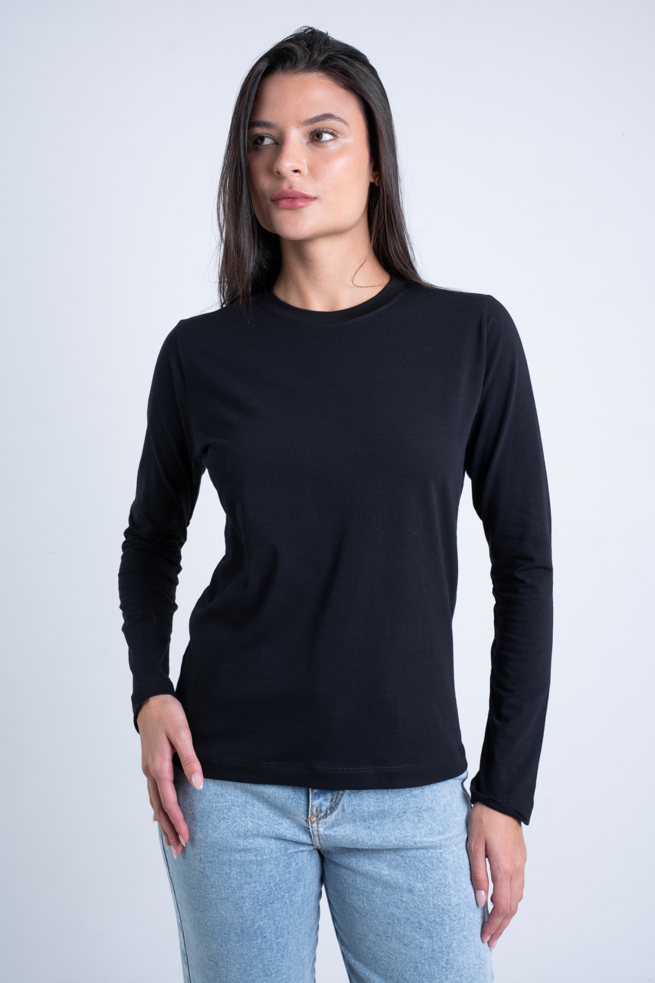 Blusa com Cotoveleira Moon Gola O Preta