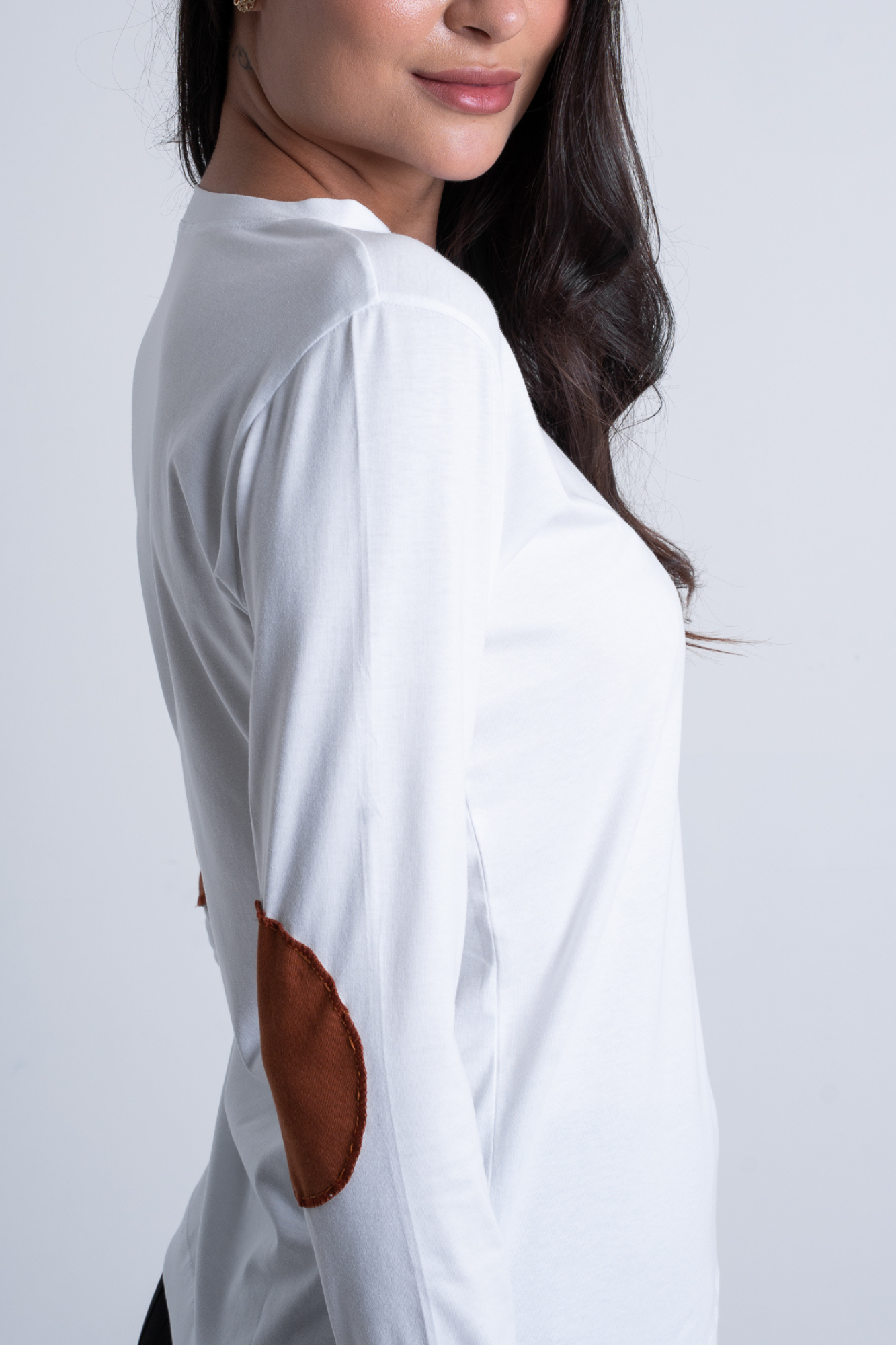 Blusa com Cotoveleira Moon Gola O Branca