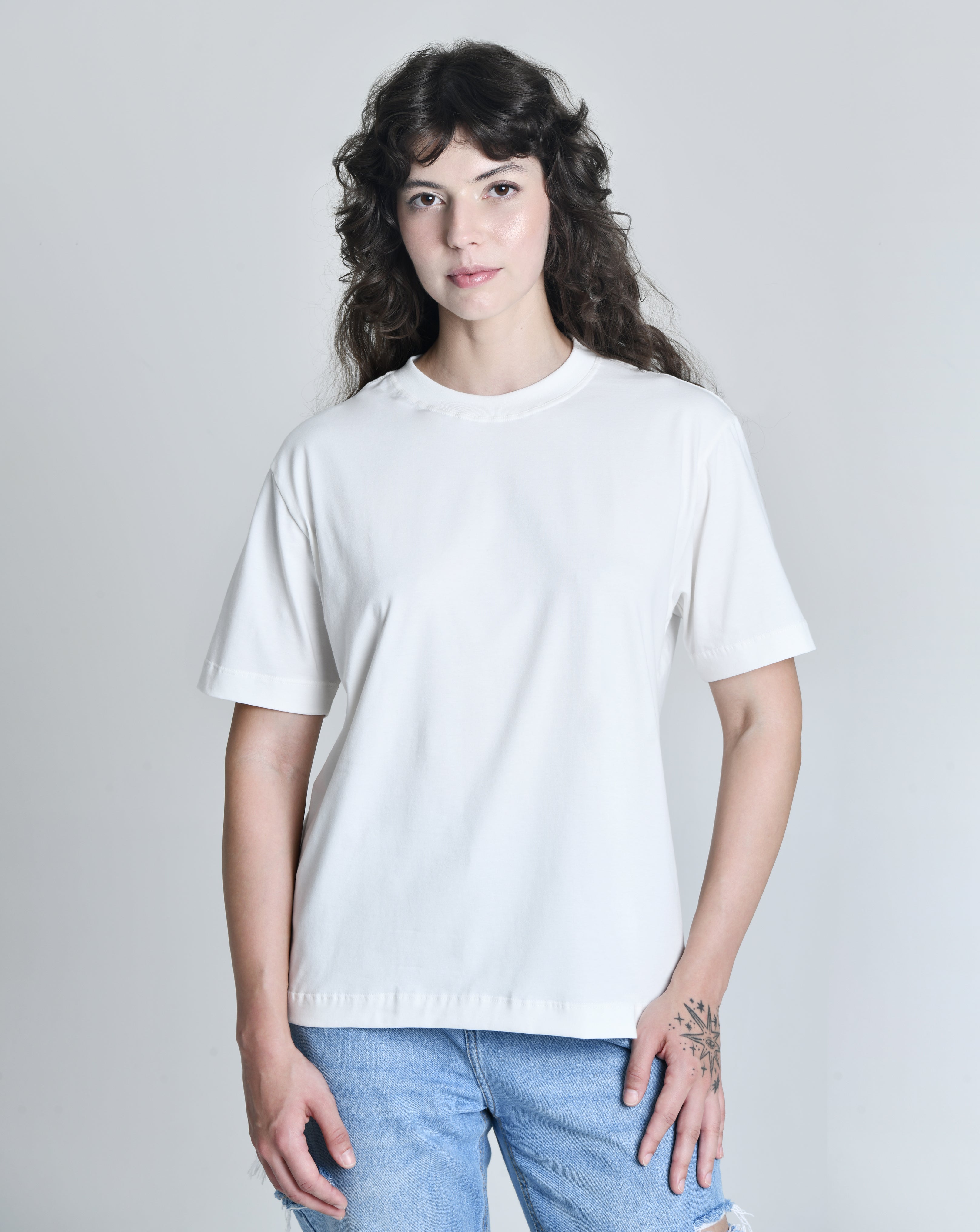 Camiseta Douz Oversized Lorena Off White