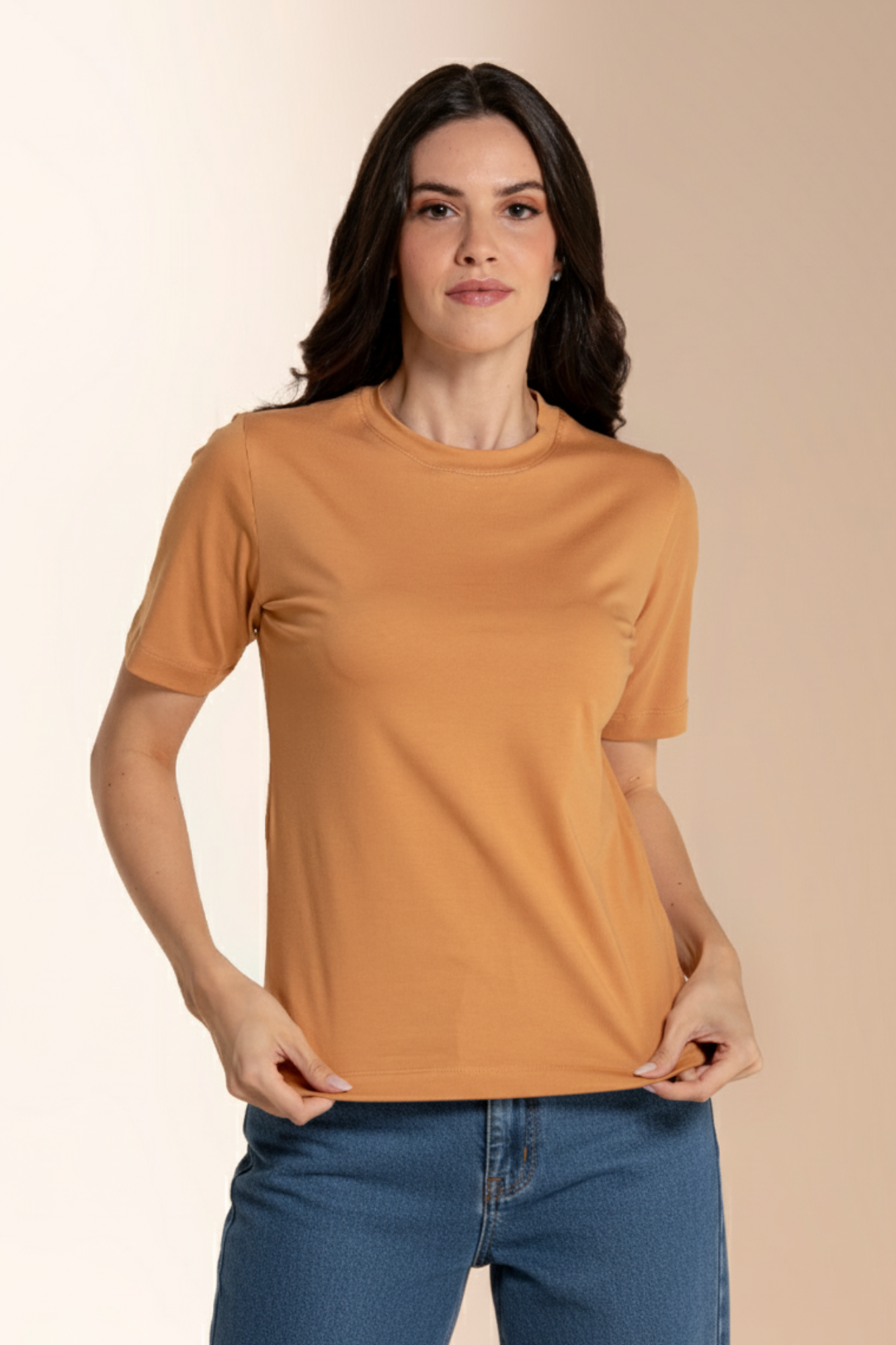 Camiseta Lisa New Moon Gola O Caramelo