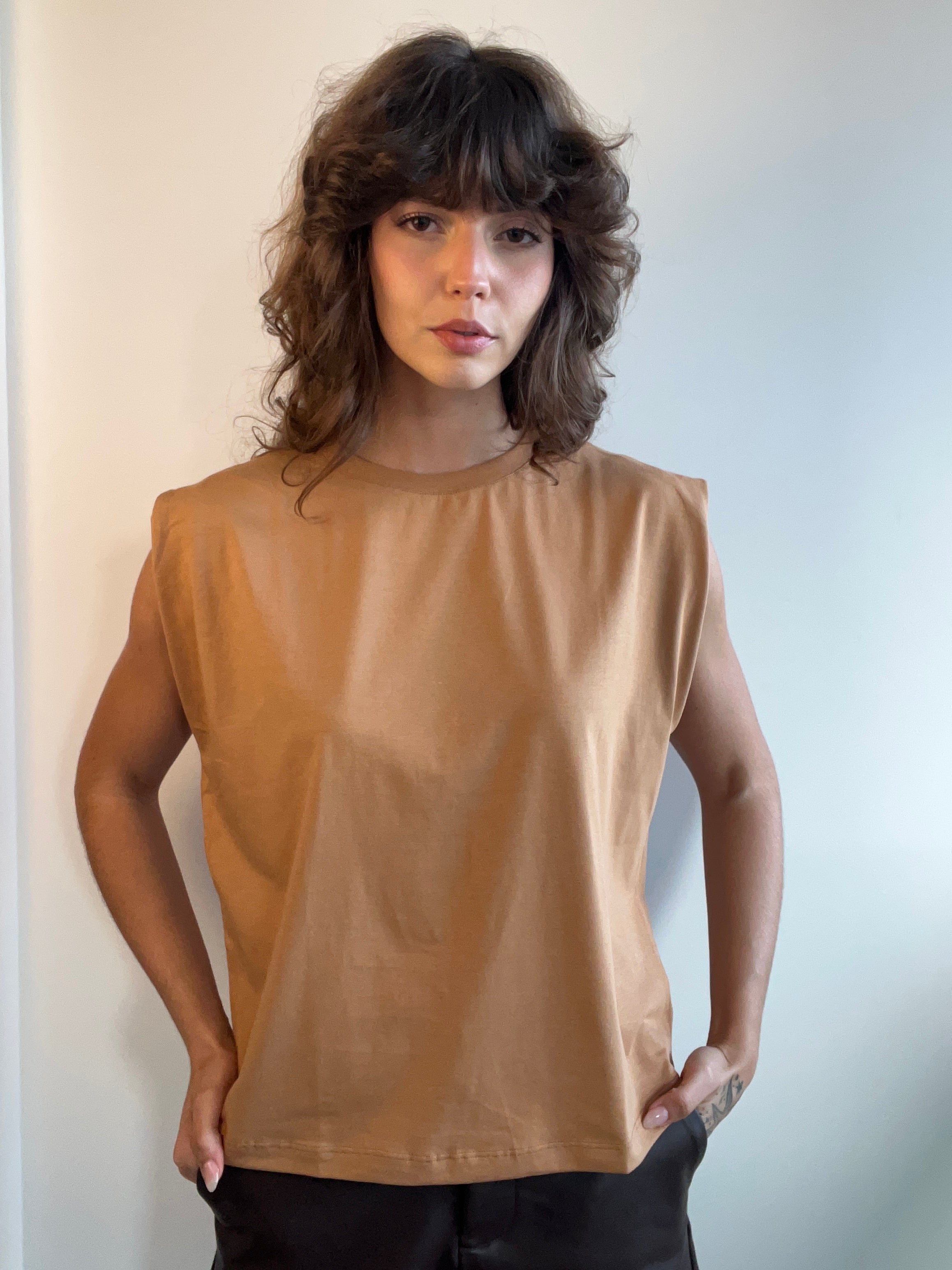 Camiseta Douz Najla Caramelo