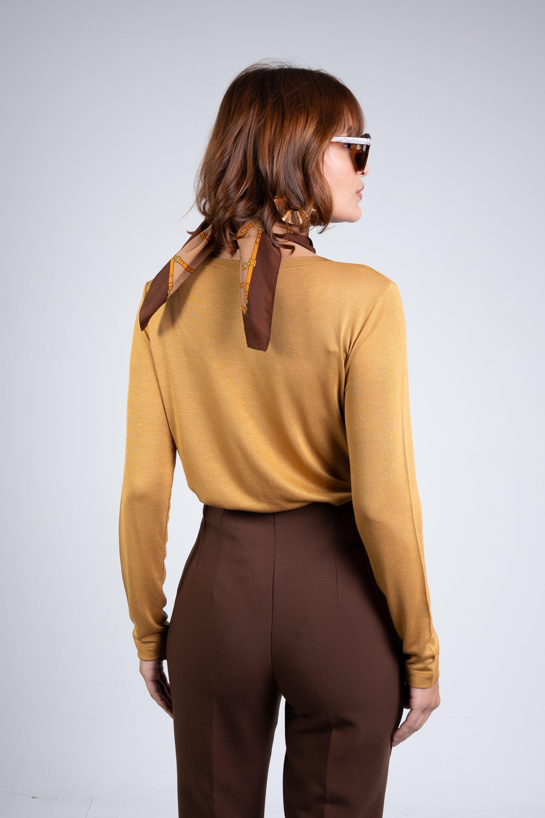 Blusa Modal Moon Relax Gola V Bege