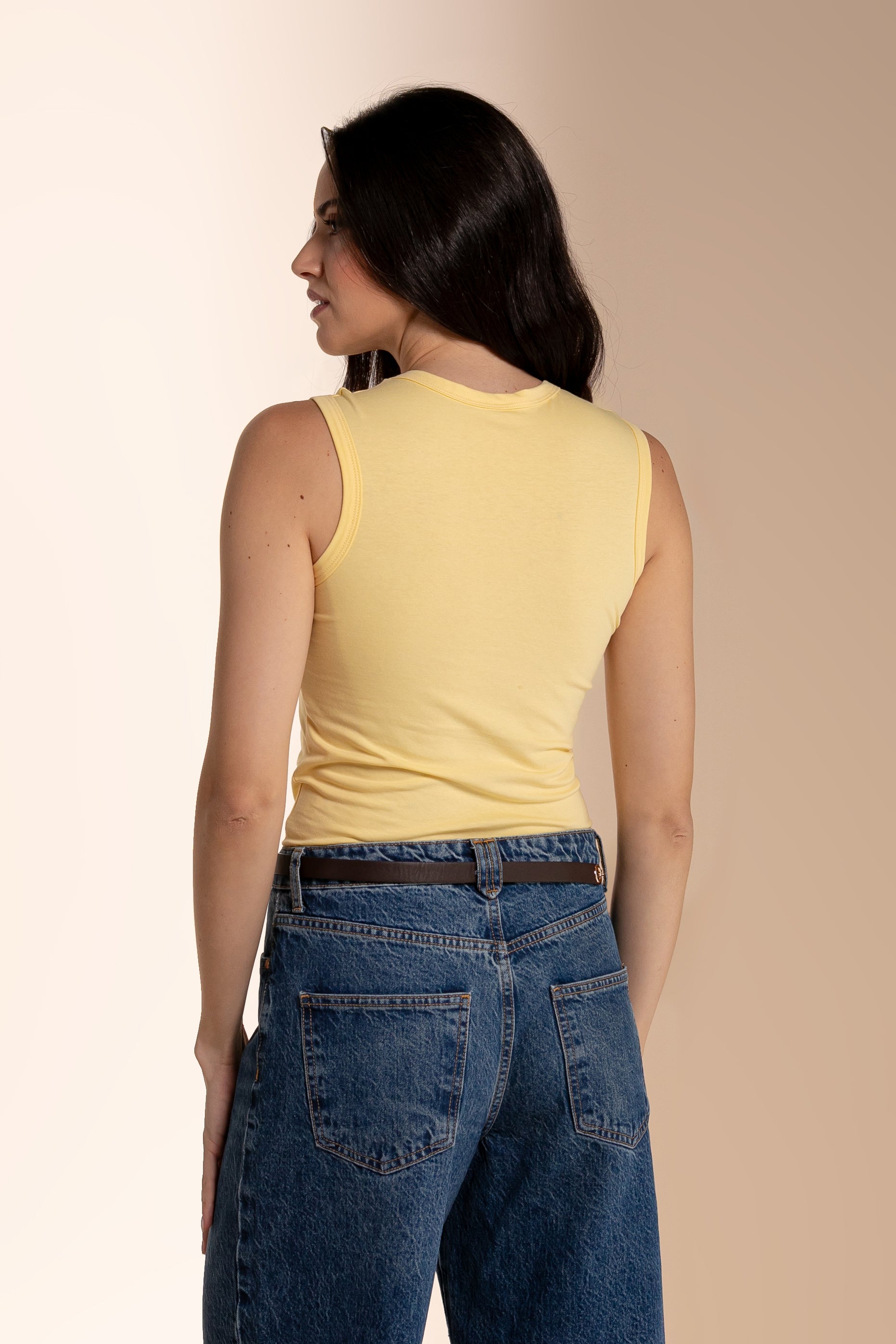 Regata Lisa Moon Gola V Amarelo Manteiga