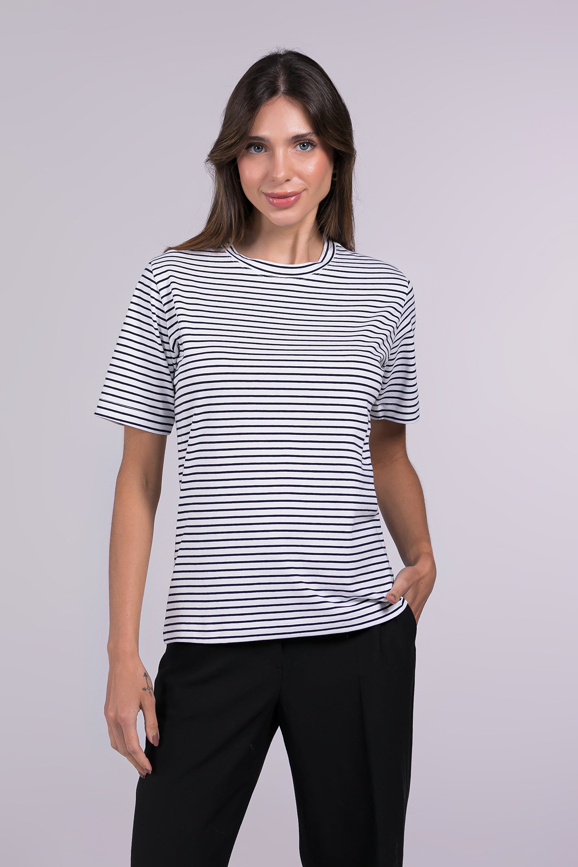 Camiseta New Moon Gola O Listras Finas Marinho