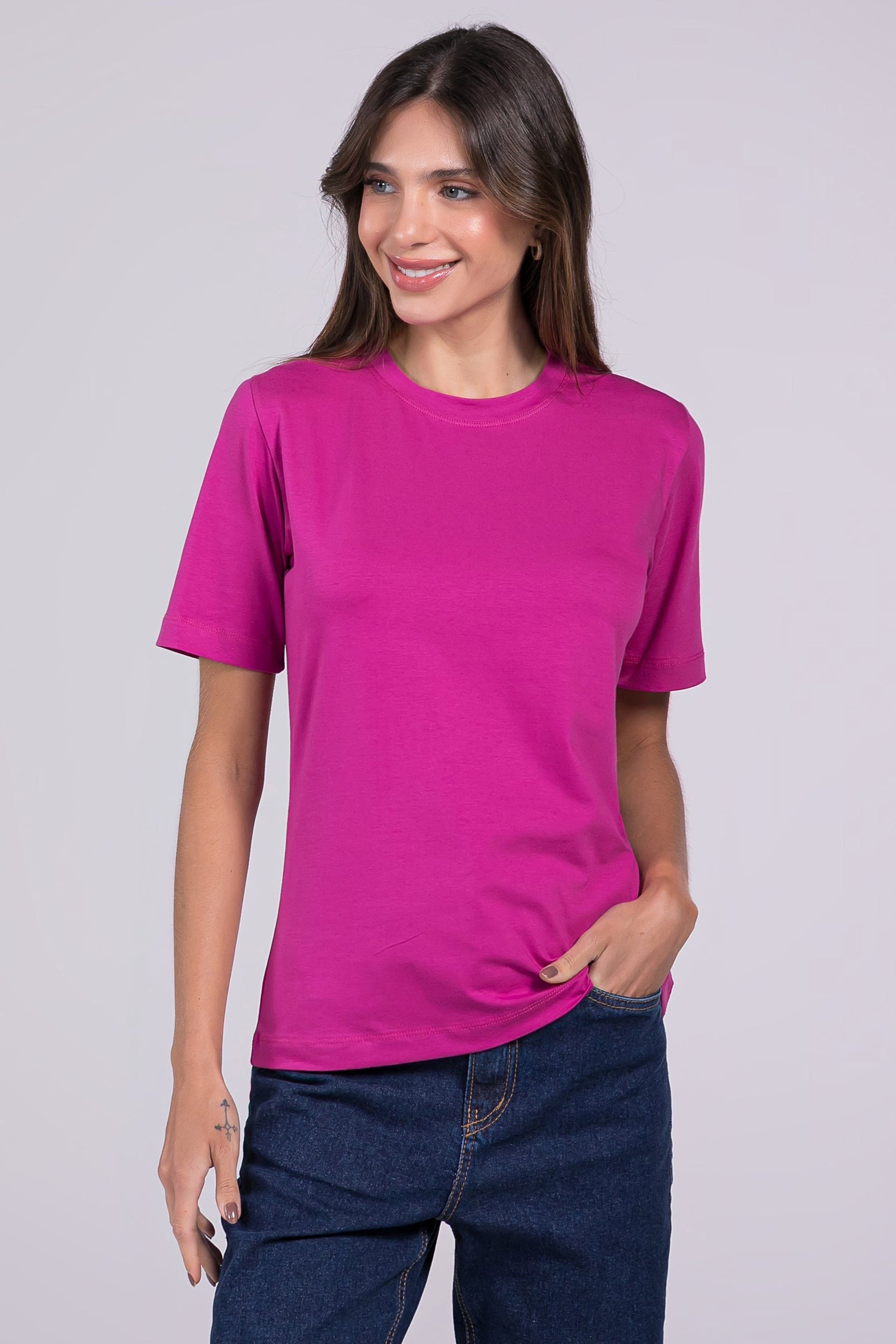 Camiseta Lisa New Moon Gola O Fúcsia