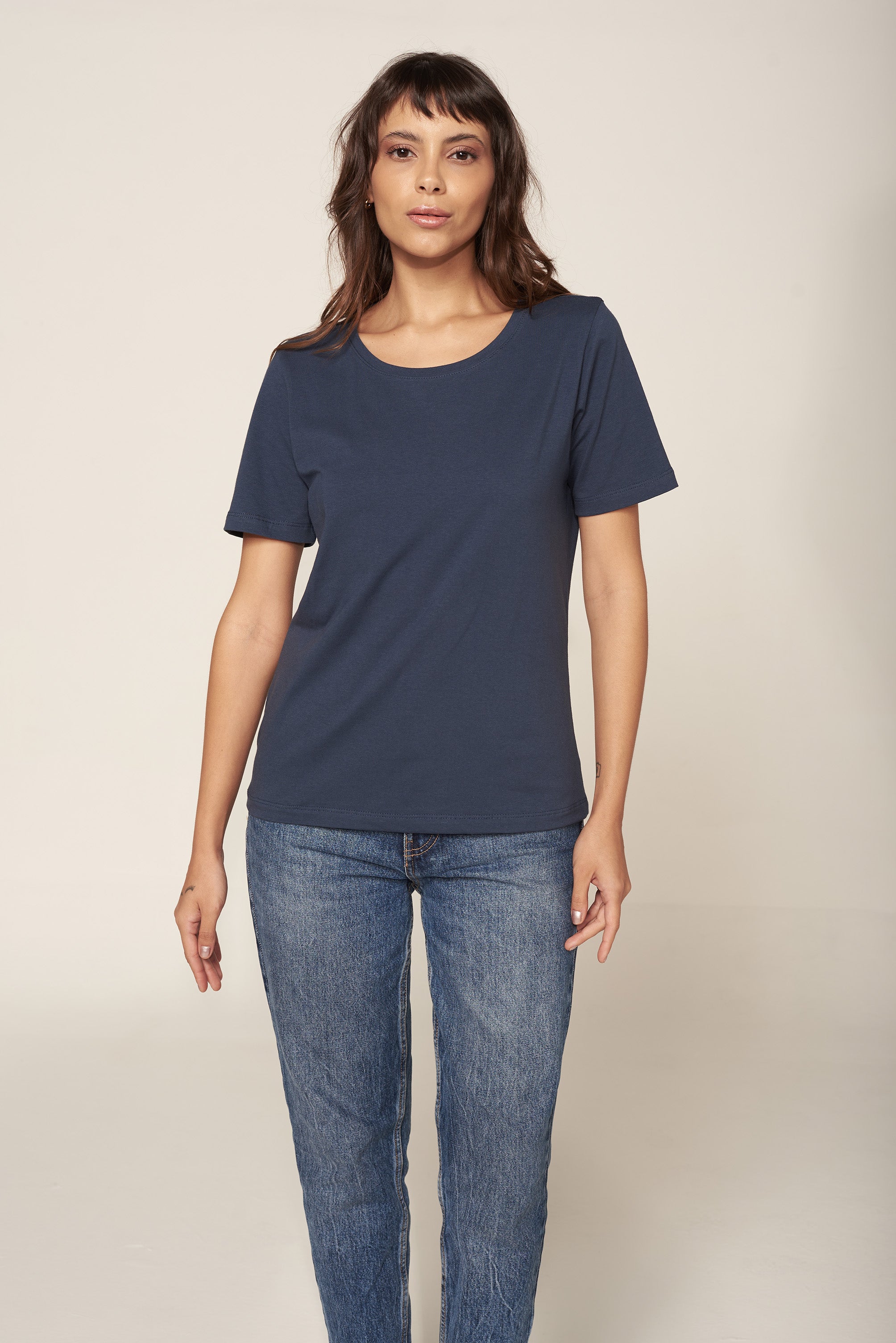 Camiseta Essential Moon Basics Gola O Azul