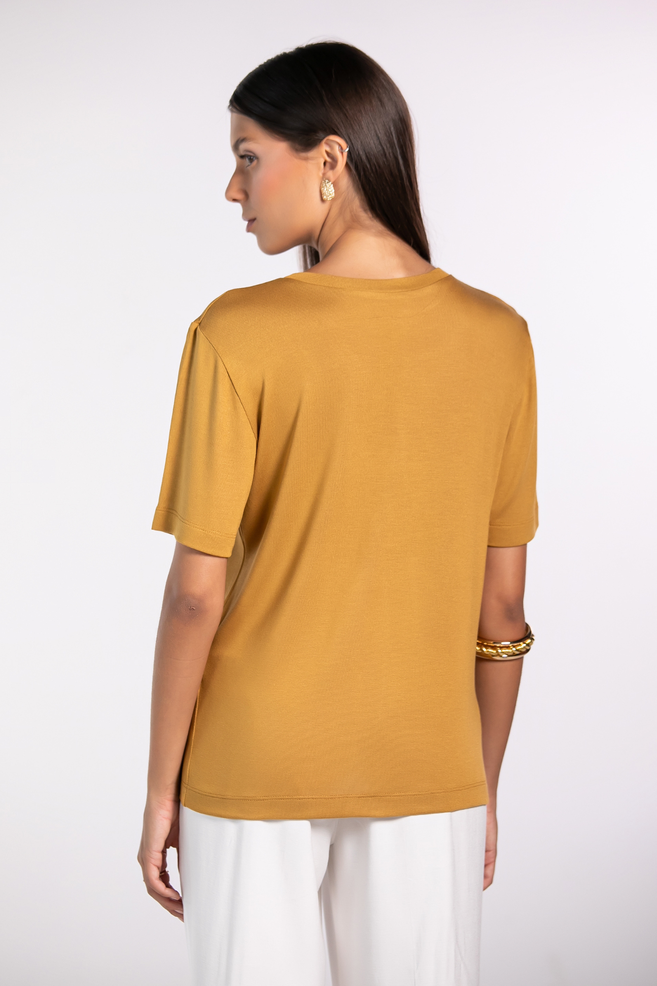 Camiseta Modal Moon Relax Gola O Bege