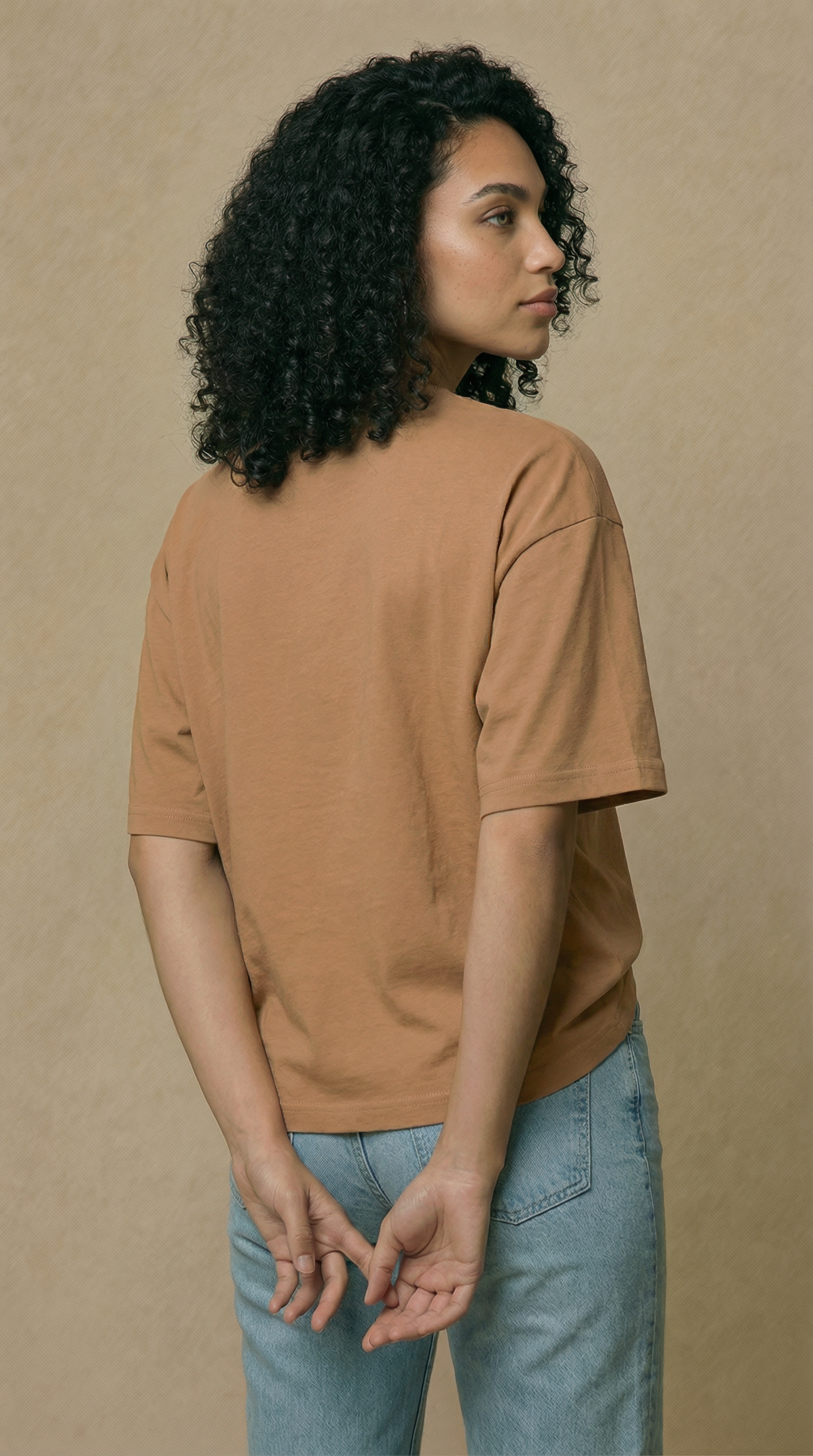 Camiseta Douz Lilia Oversized Caramelo