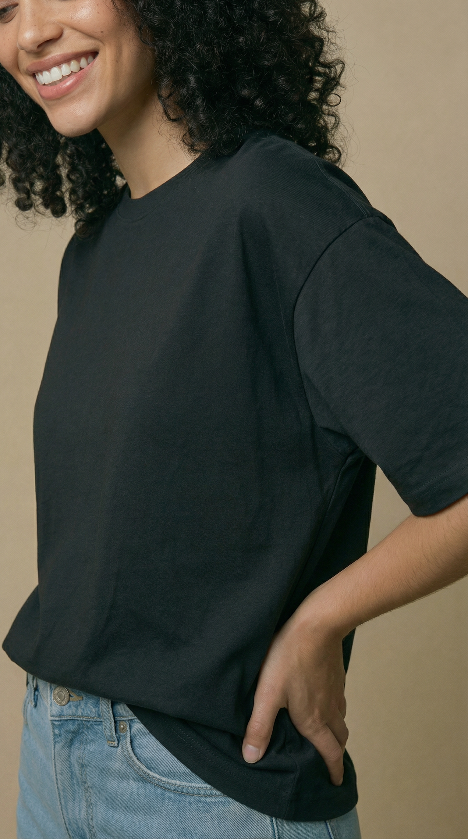 Camiseta Douz Lilia Oversized Preta
