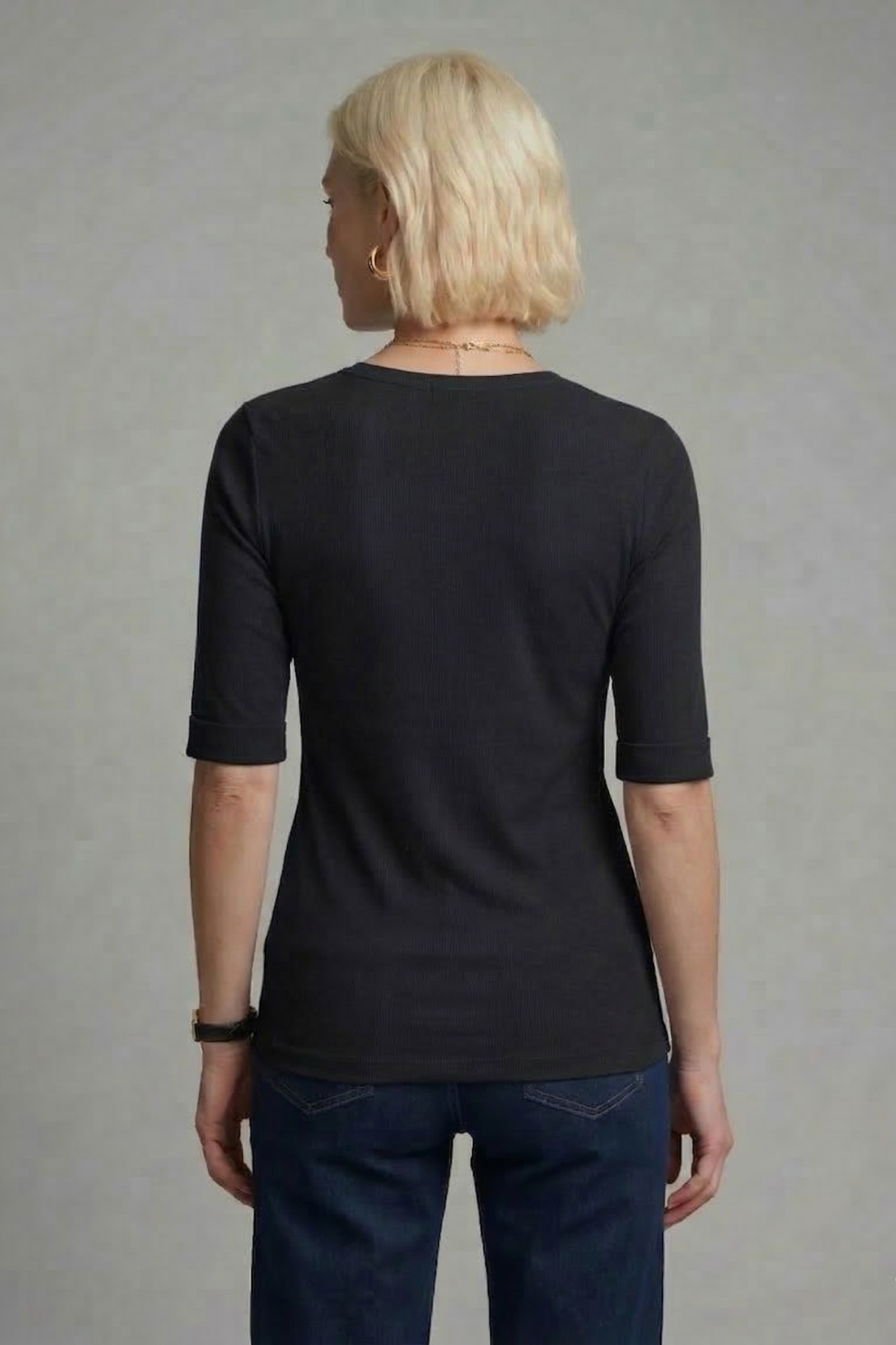 Camiseta Slim Moon 3/4 Gola V Preta