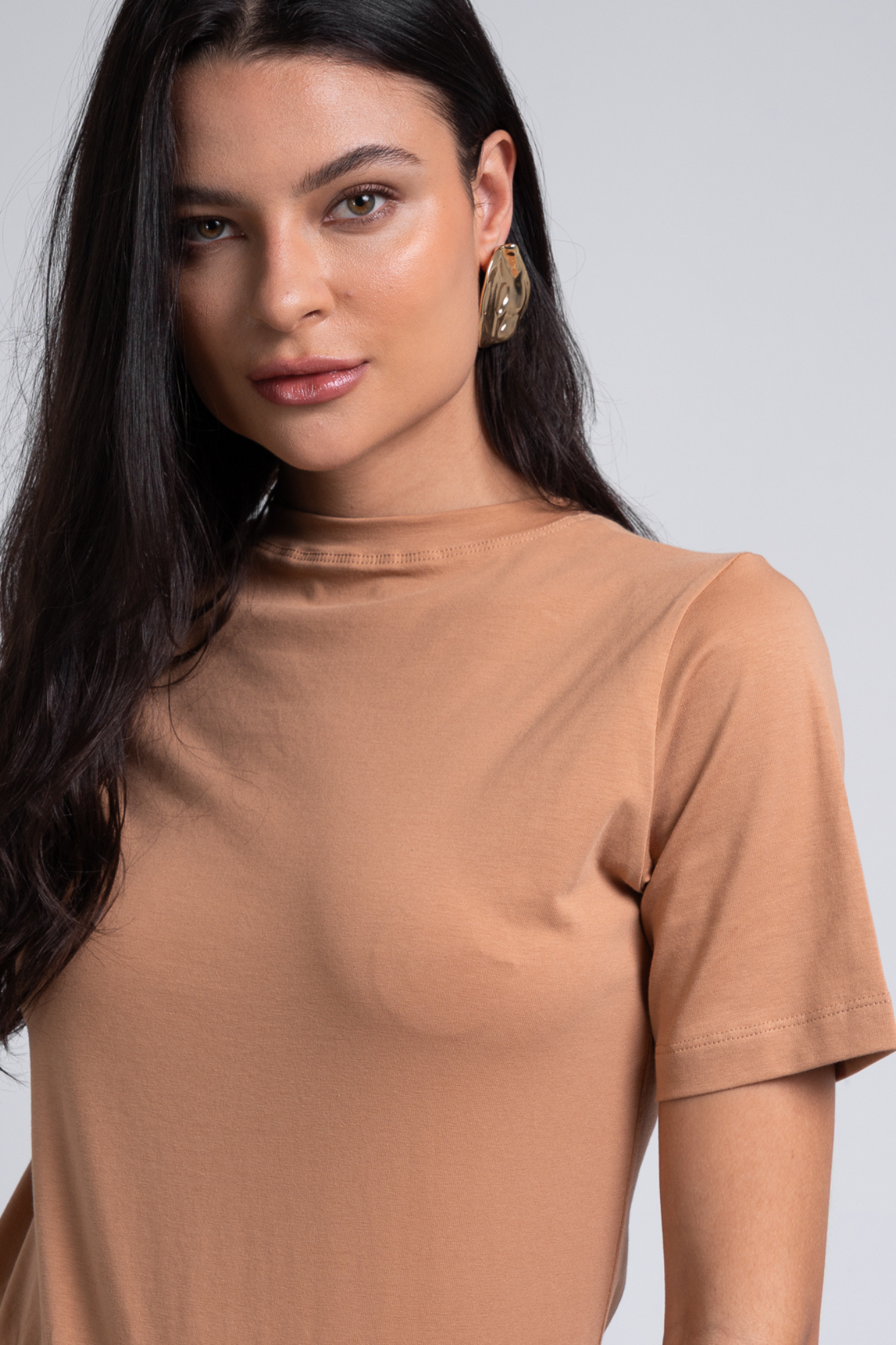 Camiseta Lisa New Moon Gola O Mocha