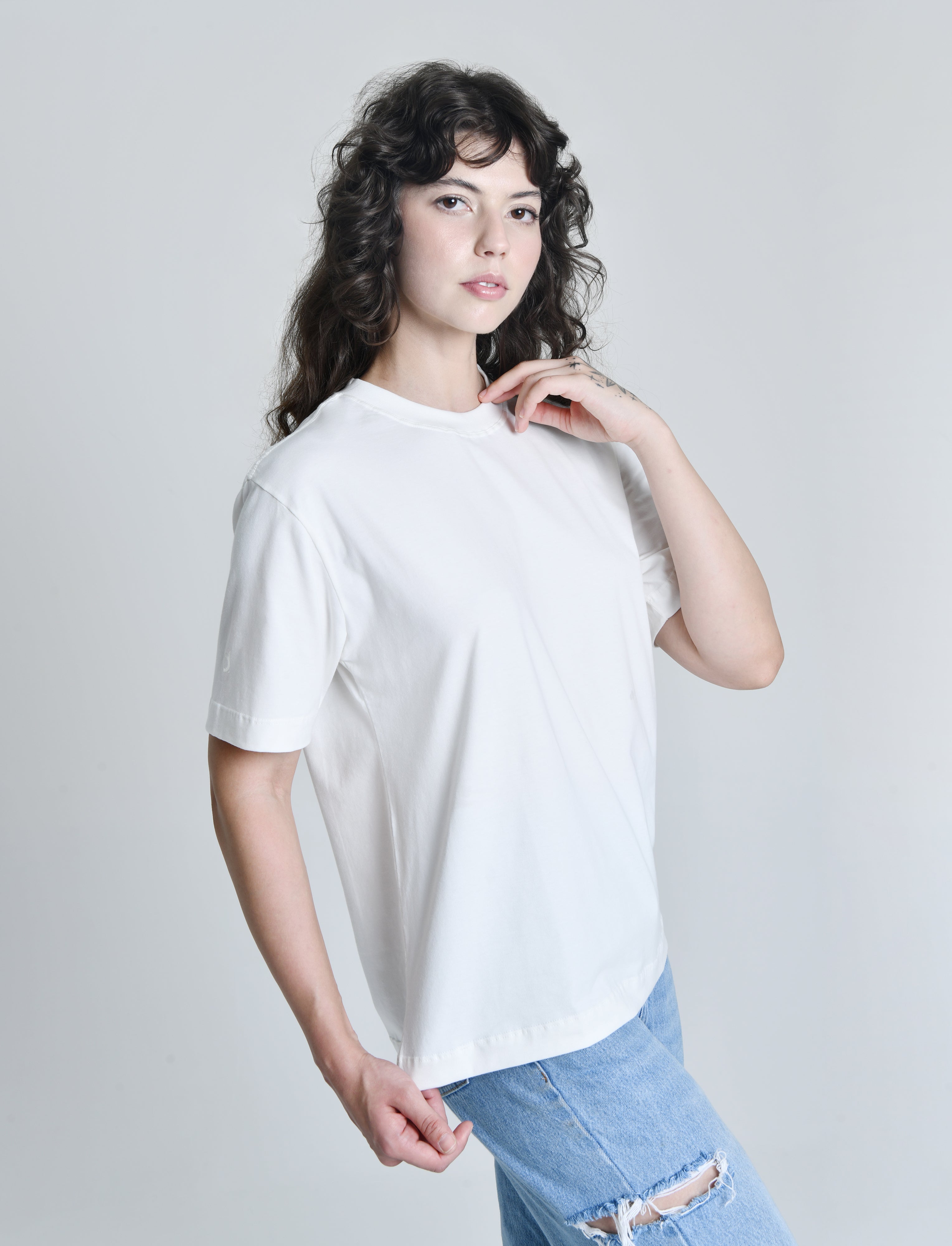 Camiseta Douz Oversized Lorena Off White