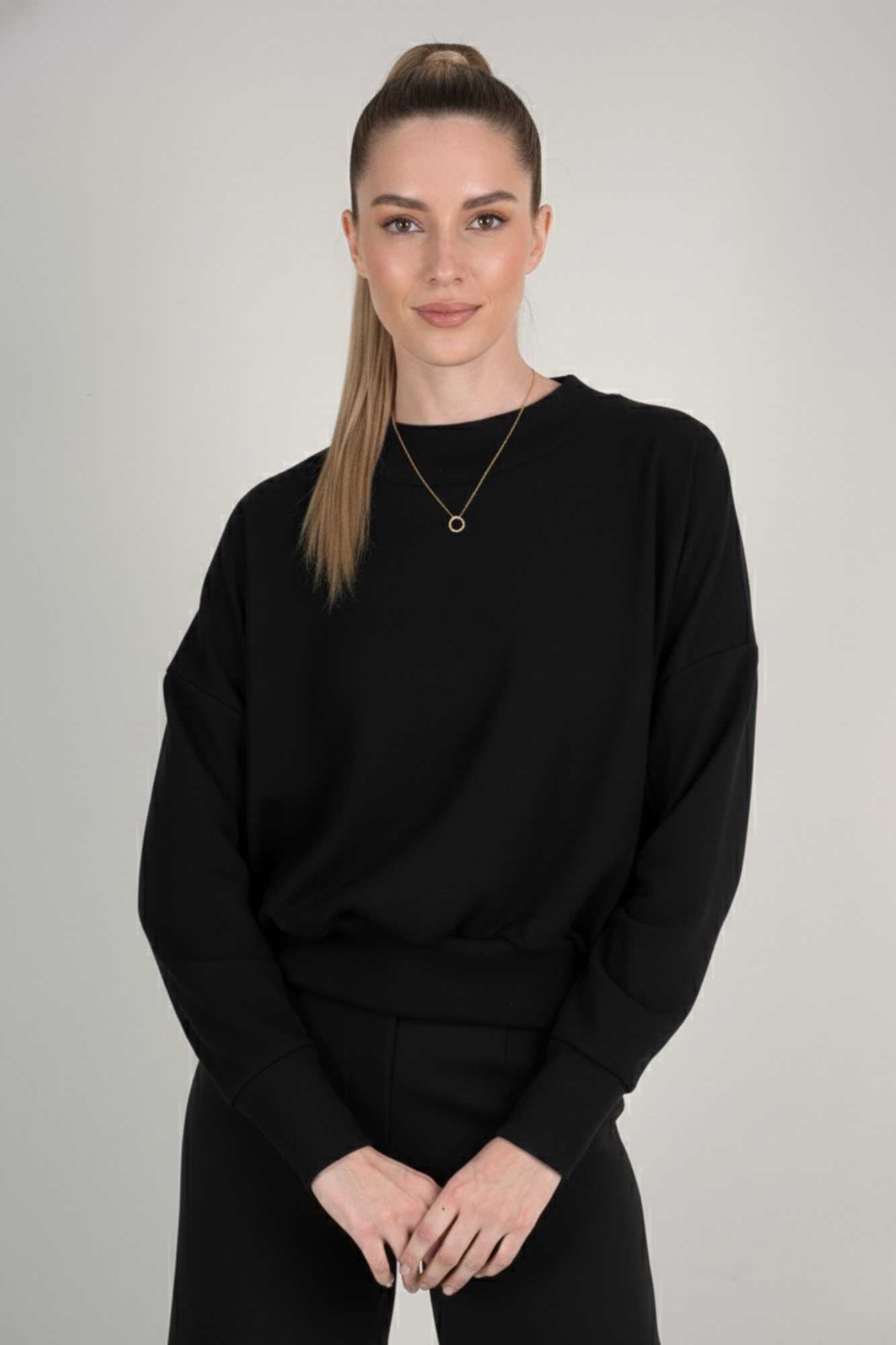 Moletom Moon Manga Franzida Preto