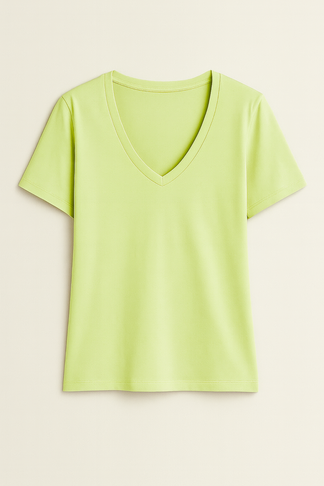 Camiseta Lisa New Moon Gola V Verde Matcha