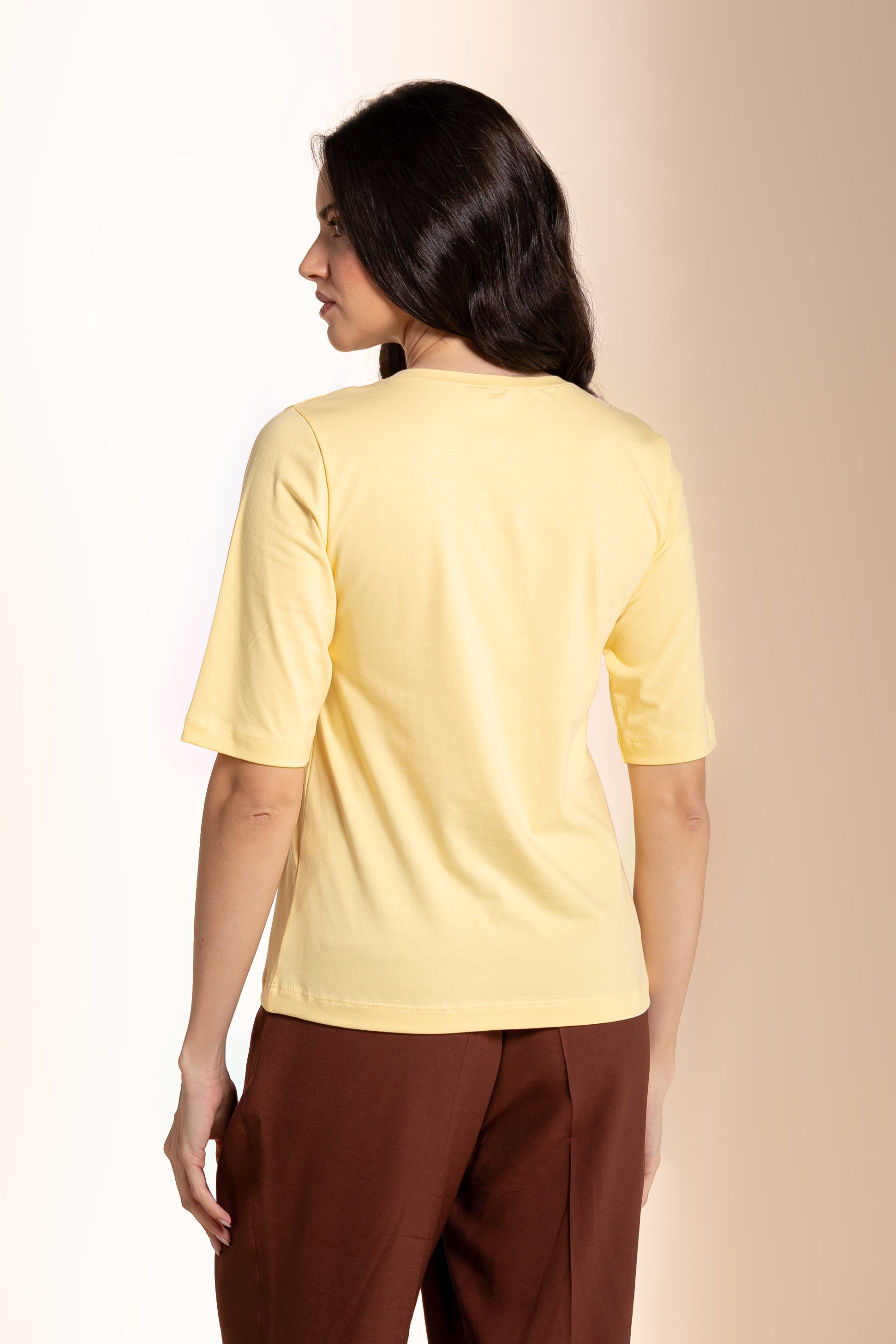 Camiseta Moon 3/4 Gola V Amarelo Manteiga