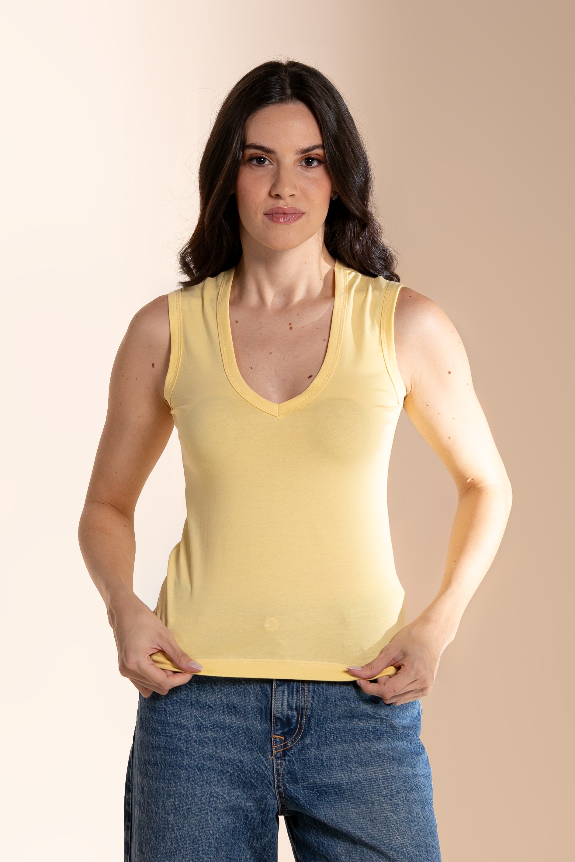 Regata Lisa Moon Gola V Amarelo Manteiga