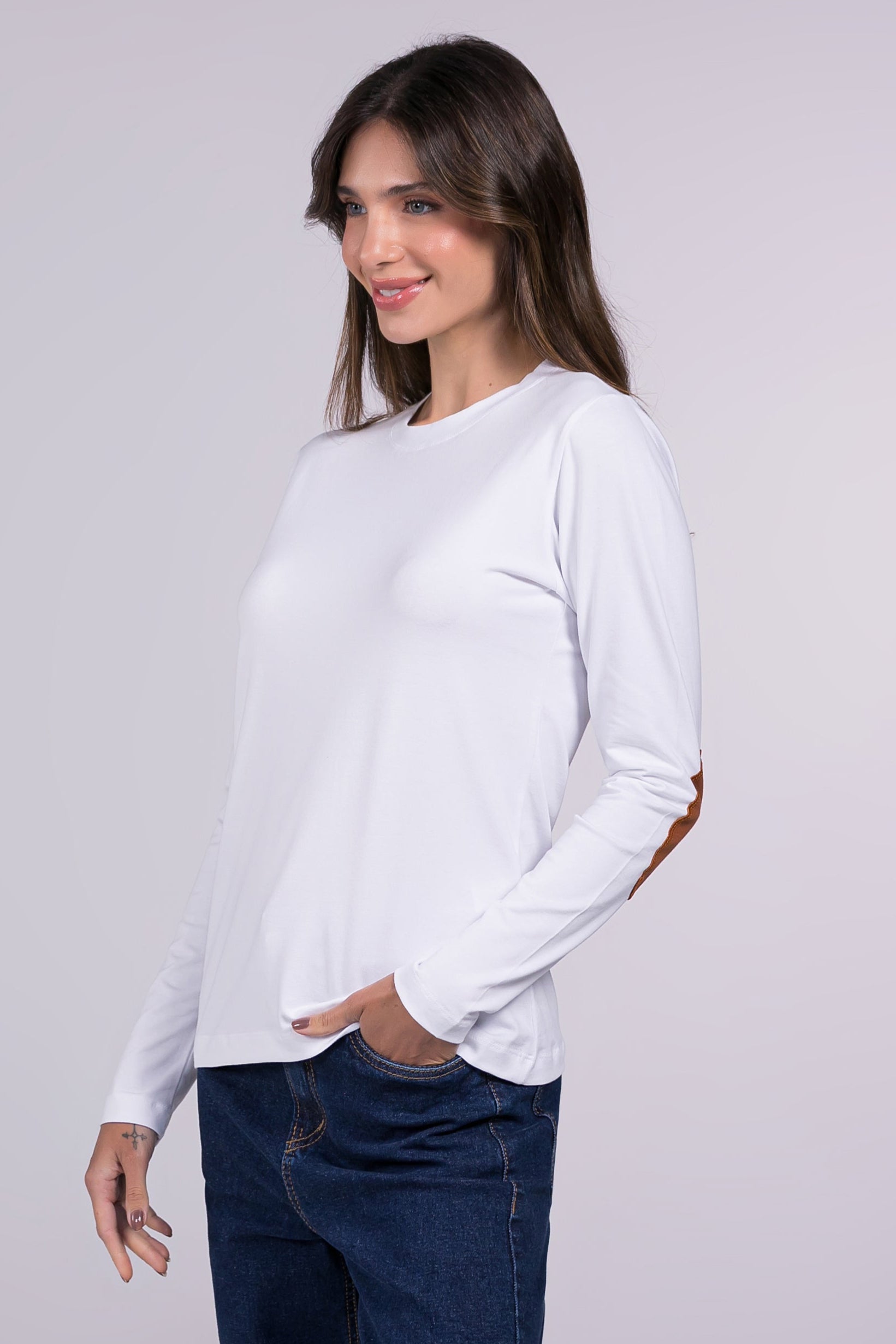 Blusa com Cotoveleira Moon Gola O Branca